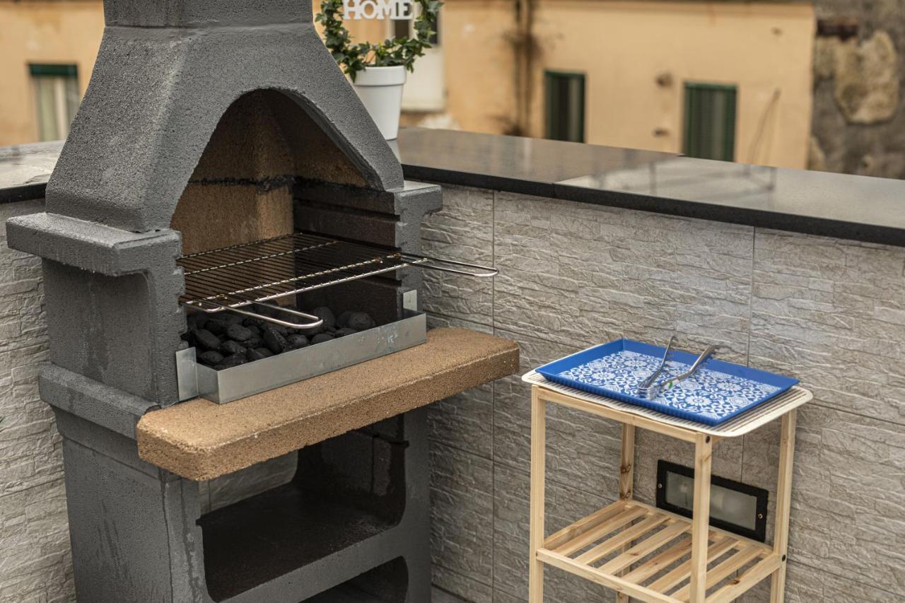 Appartement La Terrazza Del Corso à Naples Extérieur photo